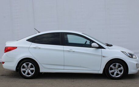 Hyundai Solaris II рестайлинг, 2013 год, 710 000 рублей, 8 фотография