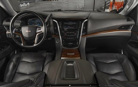 Cadillac Escalade IV, 2019 год, 4 850 000 рублей, 8 фотография