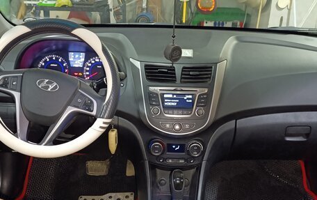 Hyundai Solaris II рестайлинг, 2016 год, 1 141 000 рублей, 10 фотография