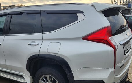 Mitsubishi Pajero Sport III рестайлинг, 2019 год, 2 000 000 рублей, 4 фотография