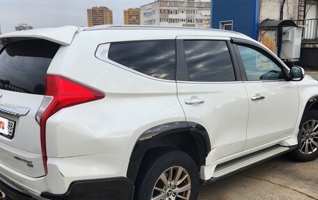 Mitsubishi Pajero Sport III рестайлинг, 2019 год, 2 000 000 рублей, 3 фотография