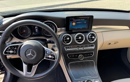 Mercedes-Benz C-Класс, 2019 год, 3 250 000 рублей, 24 фотография