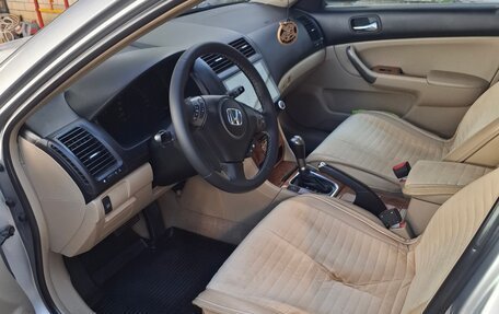 Honda Accord VII рестайлинг, 2005 год, 1 100 000 рублей, 7 фотография