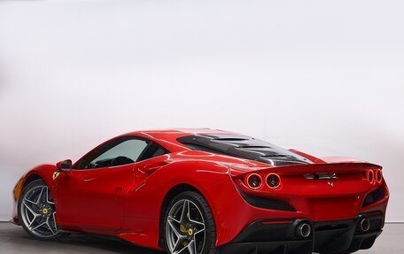 Ferrari F8, 2021 год, 26 000 000 рублей, 6 фотография