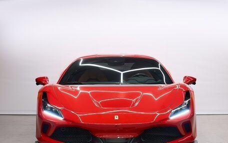 Ferrari F8, 2021 год, 26 000 000 рублей, 2 фотография