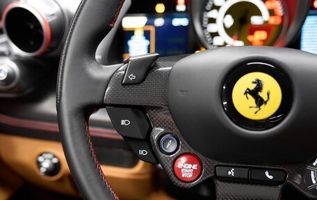 Ferrari F8, 2021 год, 26 000 000 рублей, 14 фотография