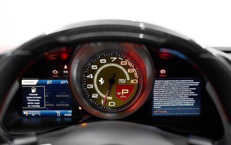 Ferrari F8, 2021 год, 26 000 000 рублей, 16 фотография