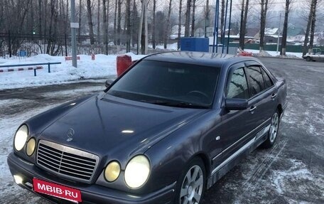 Mercedes-Benz E-Класс, 1998 год, 230 000 рублей, 6 фотография