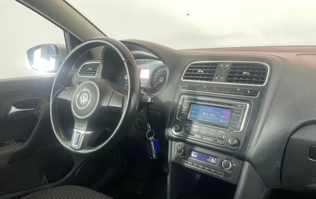 Volkswagen Polo VI (EU Market), 2013 год, 676 000 рублей, 13 фотография