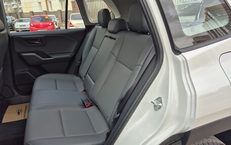 Toyota RAV4, 2026 год, 4 190 000 рублей, 21 фотография