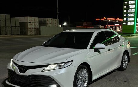 Toyota Camry, 2021 год, 2 890 000 рублей, 2 фотография