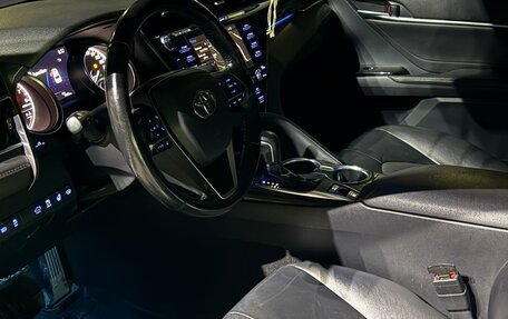 Toyota Camry, 2021 год, 2 890 000 рублей, 6 фотография