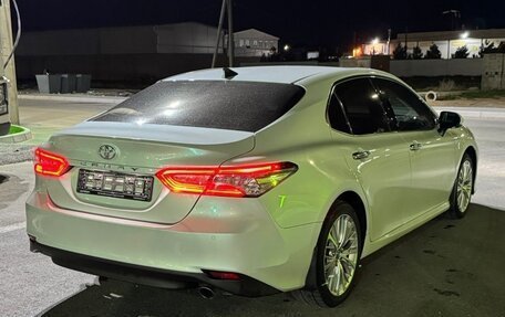 Toyota Camry, 2021 год, 2 890 000 рублей, 3 фотография