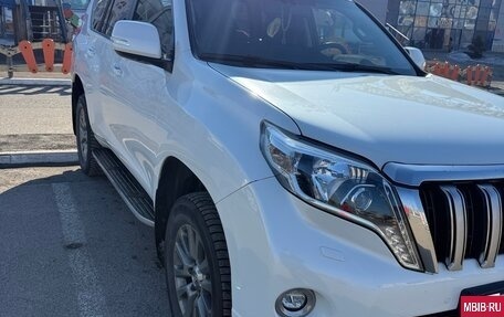 Toyota Land Cruiser Prado 150 рестайлинг 2, 2013 год, 2 900 000 рублей, 3 фотография