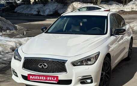 Infiniti Q50 I рестайлинг, 2014 год, 1 570 000 рублей, 9 фотография