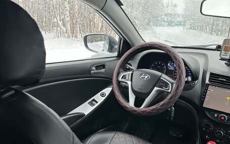 Hyundai Solaris II рестайлинг, 2015 год, 750 000 рублей, 7 фотография