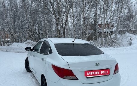 Hyundai Solaris II рестайлинг, 2015 год, 750 000 рублей, 5 фотография