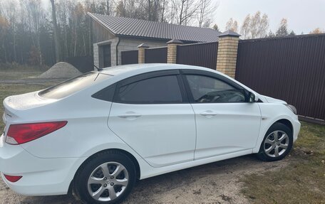 Hyundai Solaris II рестайлинг, 2012 год, 1 050 000 рублей, 8 фотография