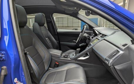 Jaguar E-Pace, 2018 год, 3 097 000 рублей, 12 фотография
