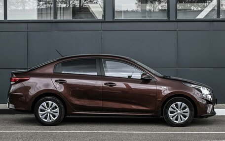 KIA Rio IV, 2021 год, 1 699 000 рублей, 5 фотография