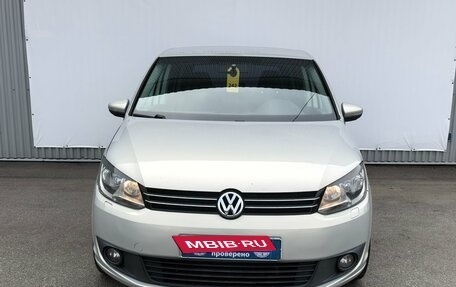 Volkswagen Touran III, 2010 год, 820 000 рублей, 5 фотография