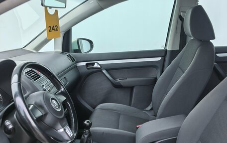Volkswagen Touran III, 2010 год, 820 000 рублей, 9 фотография