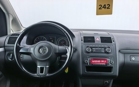 Volkswagen Touran III, 2010 год, 820 000 рублей, 11 фотография