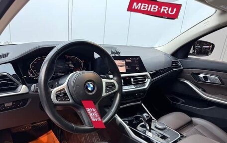 BMW 3 серия, 2021 год, 2 744 000 рублей, 14 фотография