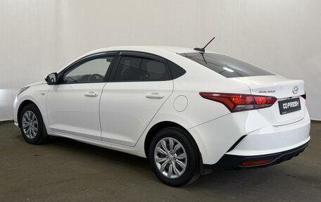 Hyundai Solaris II рестайлинг, 2021 год, 1 599 000 рублей, 2 фотография