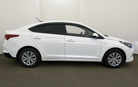 Hyundai Solaris II рестайлинг, 2021 год, 1 599 000 рублей, 6 фотография