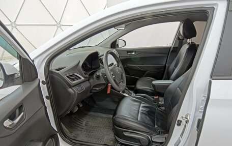 Hyundai Solaris II рестайлинг, 2021 год, 1 599 000 рублей, 14 фотография