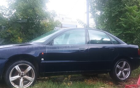 Audi A4, 1996 год, 250 000 рублей, 2 фотография
