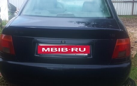 Audi A4, 1996 год, 250 000 рублей, 4 фотография