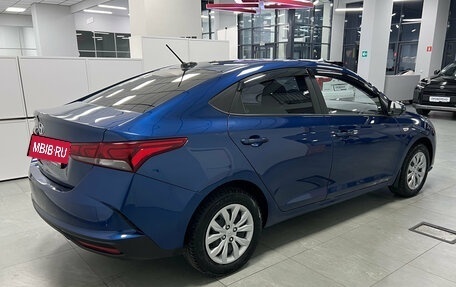 Hyundai Solaris II рестайлинг, 2022 год, 1 600 000 рублей, 5 фотография
