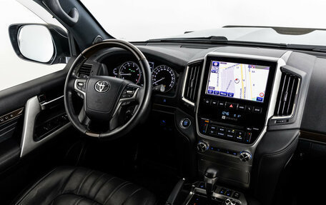 Toyota Land Cruiser 200, 2020 год, 10 800 000 рублей, 16 фотография