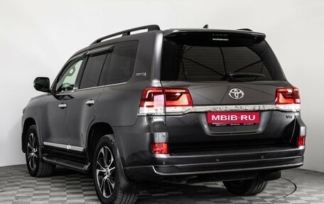 Toyota Land Cruiser 200, 2020 год, 10 800 000 рублей, 8 фотография