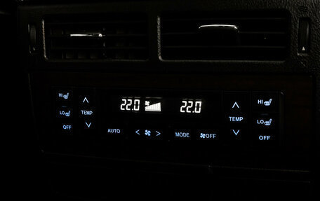 Toyota Land Cruiser 200, 2020 год, 10 800 000 рублей, 33 фотография