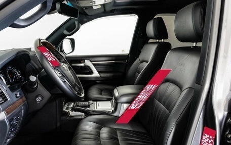 Toyota Land Cruiser 200, 2020 год, 10 800 000 рублей, 26 фотография