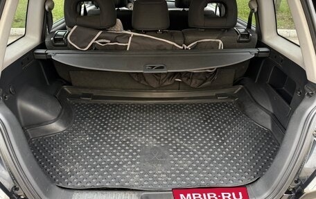 Mitsubishi Outlander III рестайлинг 3, 2006 год, 750 000 рублей, 15 фотография
