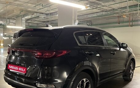 KIA Sportage IV рестайлинг, 2018 год, 2 200 000 рублей, 3 фотография