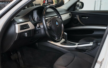 BMW 3 серия, 2011 год, 1 200 000 рублей, 11 фотография