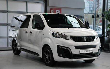 Peugeot Traveller I, 2021 год, 3 550 000 рублей, 3 фотография