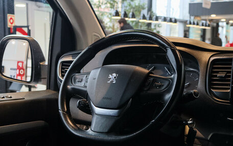 Peugeot Traveller I, 2021 год, 3 550 000 рублей, 14 фотография