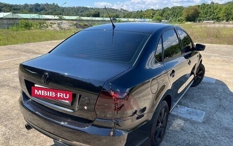 Volkswagen Polo VI (EU Market), 2011 год, 650 000 рублей, 2 фотография