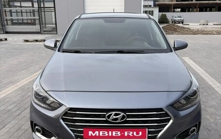 Hyundai Solaris II рестайлинг, 2017 год, 1 110 000 рублей, 1 фотография