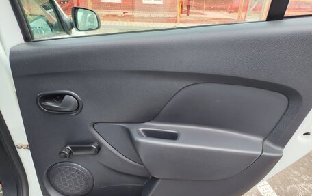 Renault Logan II, 2020 год, 930 000 рублей, 8 фотография