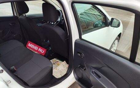 Renault Logan II, 2020 год, 930 000 рублей, 6 фотография