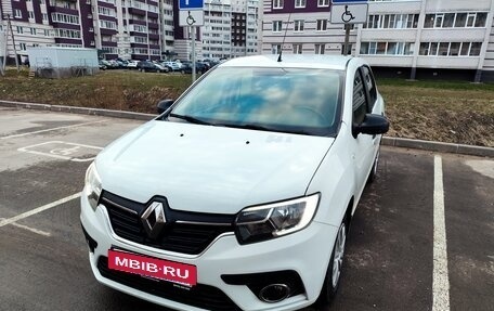 Renault Logan II, 2020 год, 930 000 рублей, 2 фотография