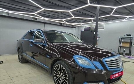Mercedes-Benz E-Класс, 2011 год, 1 550 000 рублей, 3 фотография