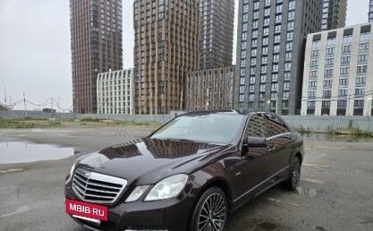 Mercedes-Benz E-Класс, 2011 год, 1 550 000 рублей, 6 фотография